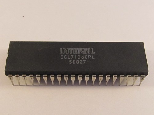 Icl7136cpl intersil dip40 - icl7136cpl,